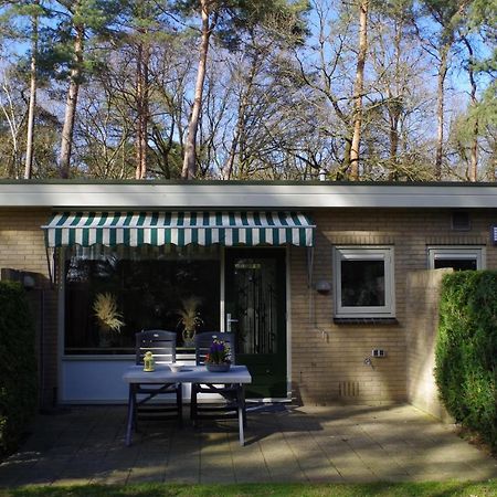 Geschakelde Bungalow Op De Veluwe "De Eekhoorn" Otterlo Exterior foto