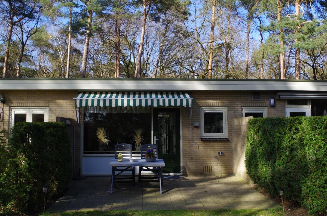 Geschakelde Bungalow Op De Veluwe "De Eekhoorn" Otterlo Exterior foto